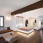 La Belle Vie - Santorini - Adults Only