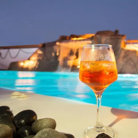 La Belle Vie - Santorini - Adults Only * Kamári