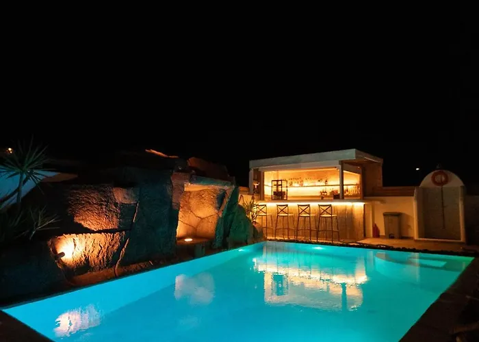 La Belle Vie - Santorini - Adults Only Apartamento Kamári