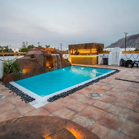 La Belle Vie - Santorini - Adults Only